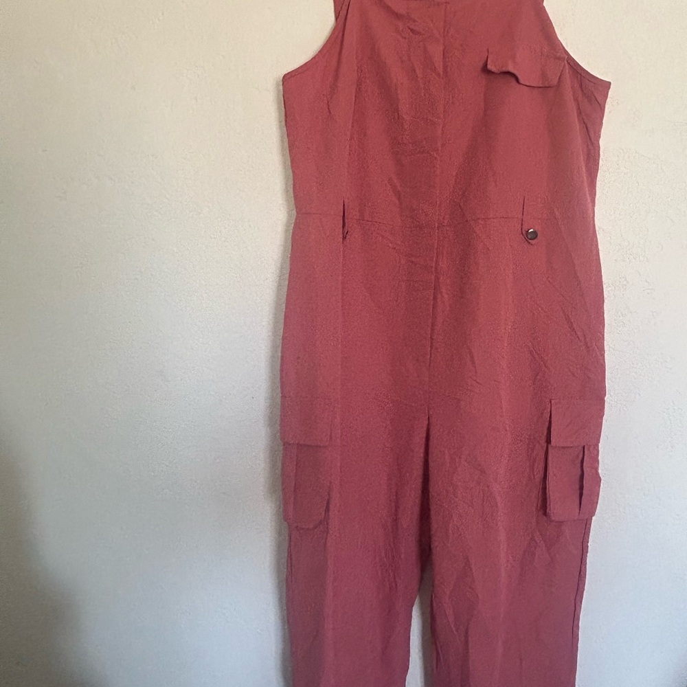 Chic Sleeveless Rose Jumpsuit